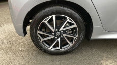 Toyota Yaris 1.5 Hybrid Design 5dr CVT Hybrid Hatchback